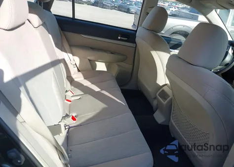 2014 Subaru Outback 2.5I из США, поврежденный, VIN 4S4BRCAC2E3250513